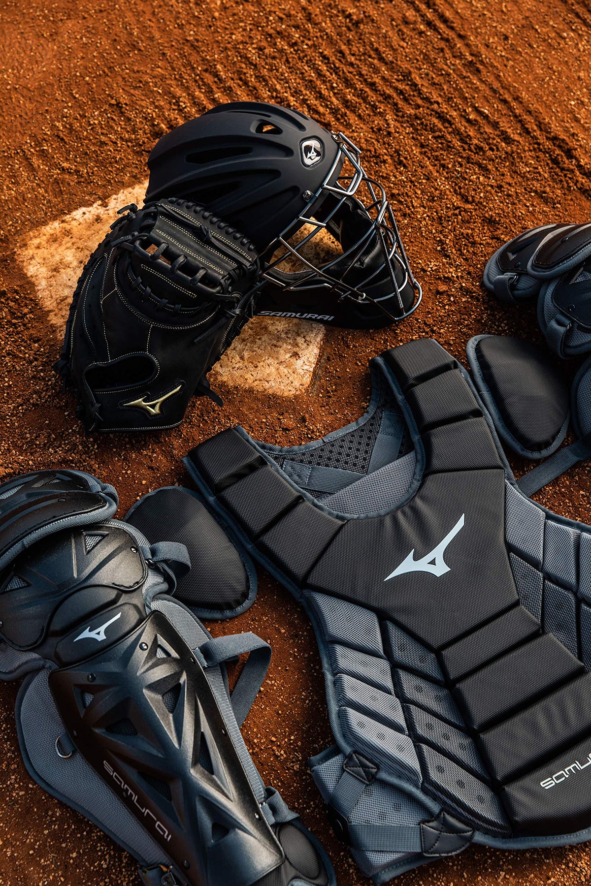 Boxed Catcher's Gear Set Y9155